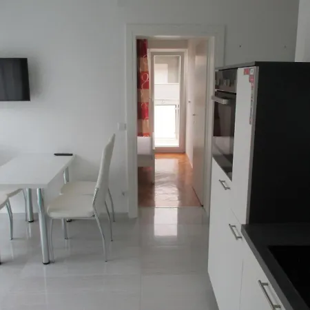 Haus Andre Apartment *